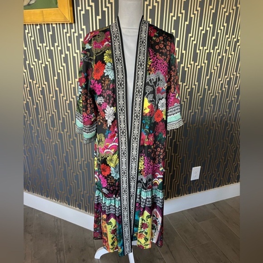 NWT ALICE & OLIVIA KIMONO